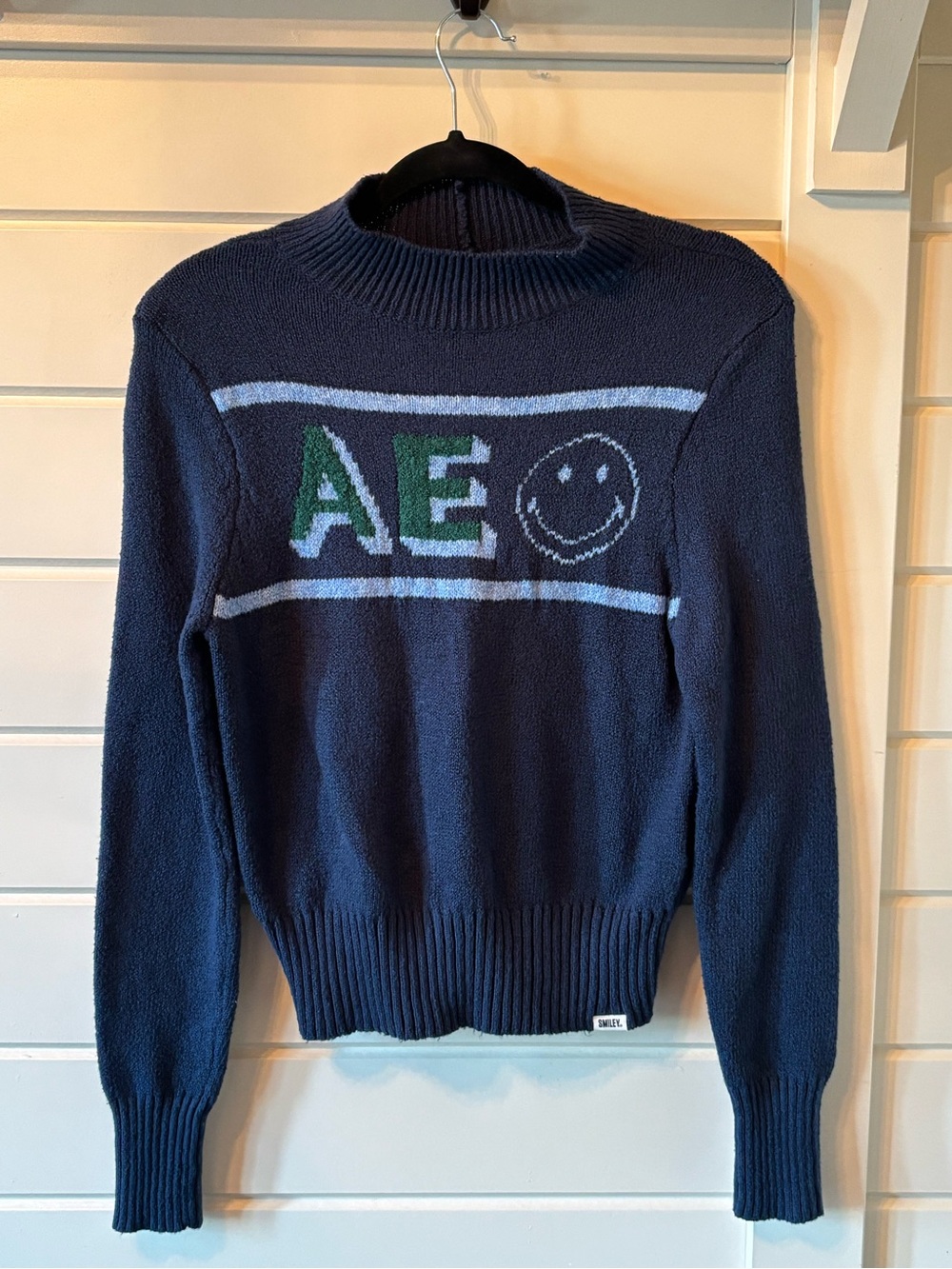 American Eagle Outfitters Medium Navy Smiley Ribbed Hem Sweater